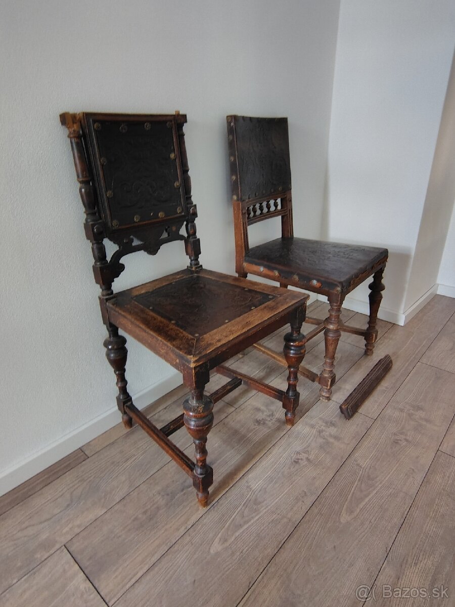 Historické drevené stoličky – set 2 ks - 3