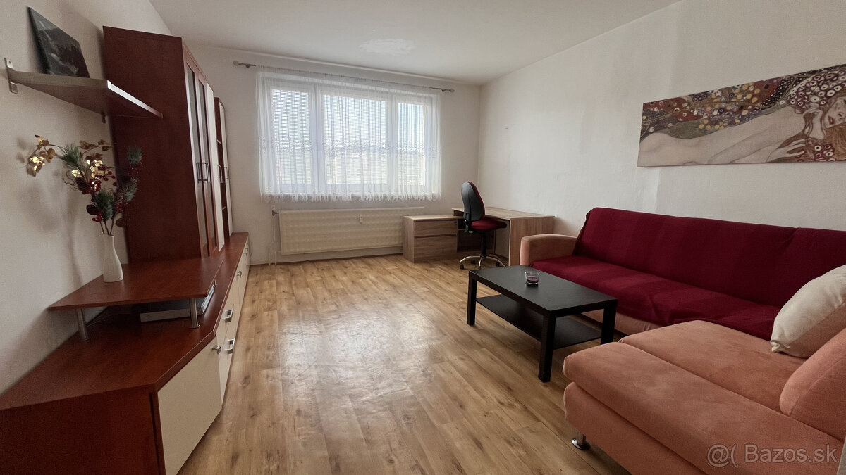 Byt na prenájom | 2-izbový byt v Bratislave - časť Dúbravka - 3