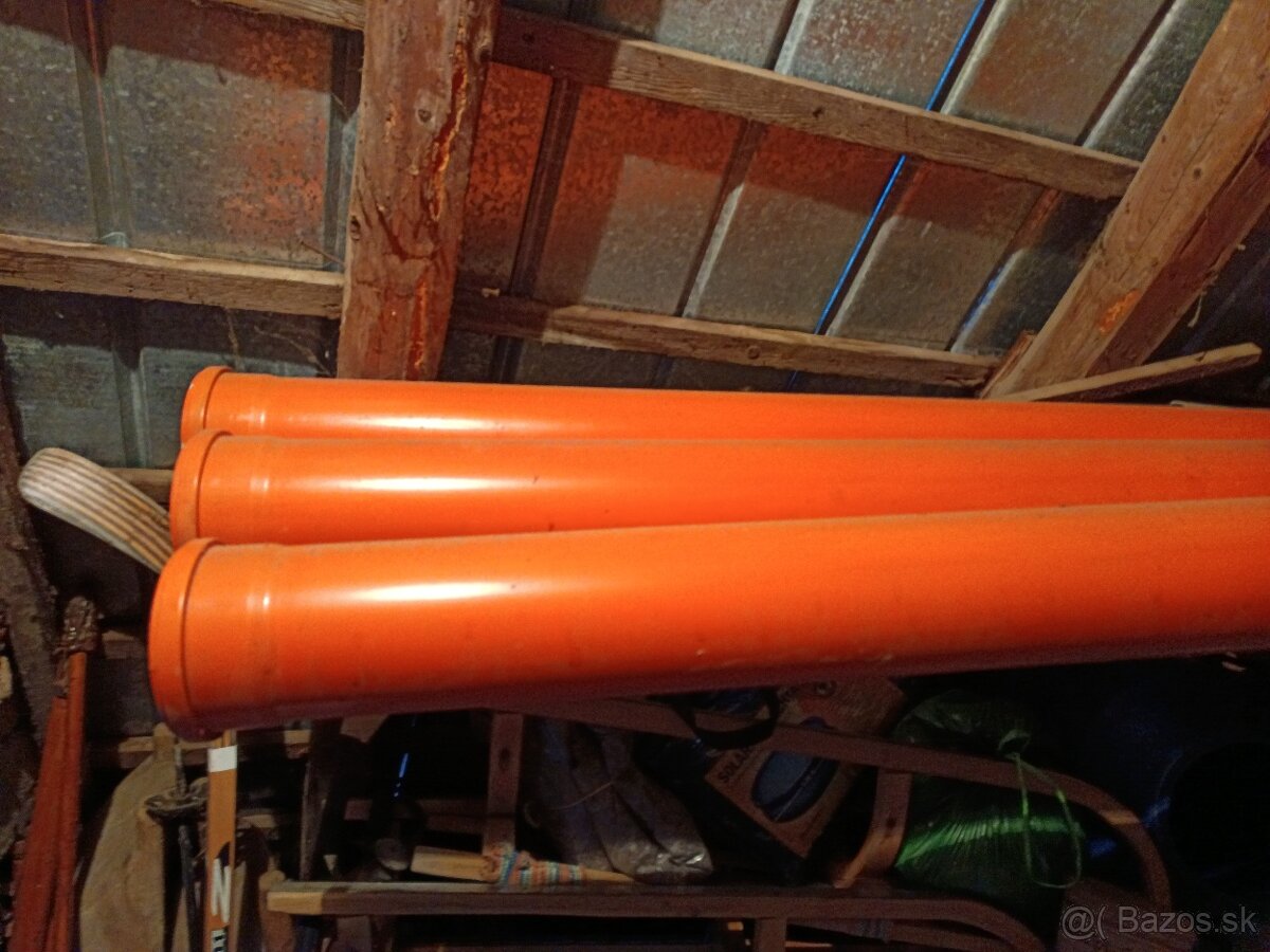 elektrický kábel, kanalizačná rúra, tmel - 3