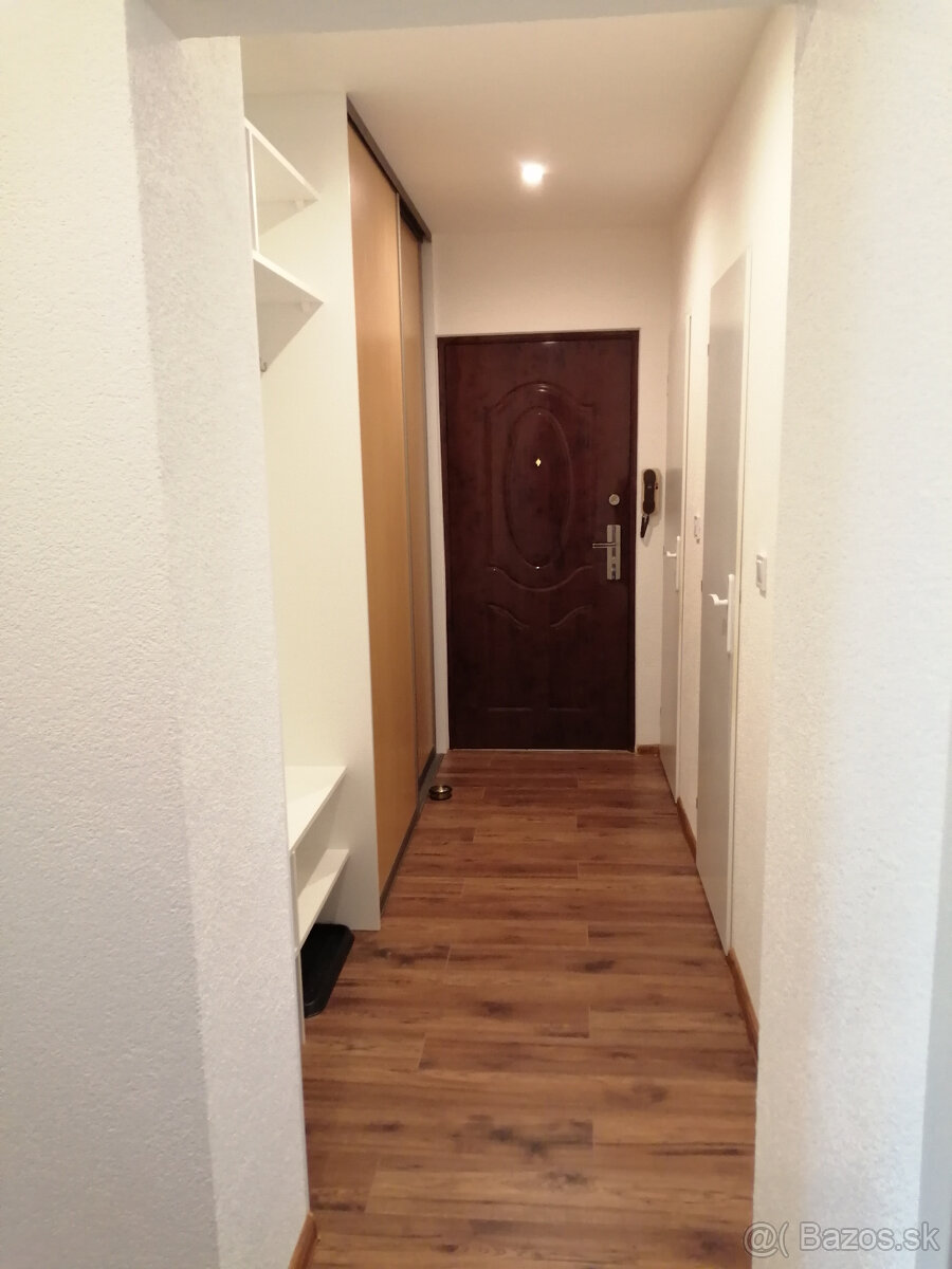 Prenájom 2-izbový byt, Poprad -západ - 3