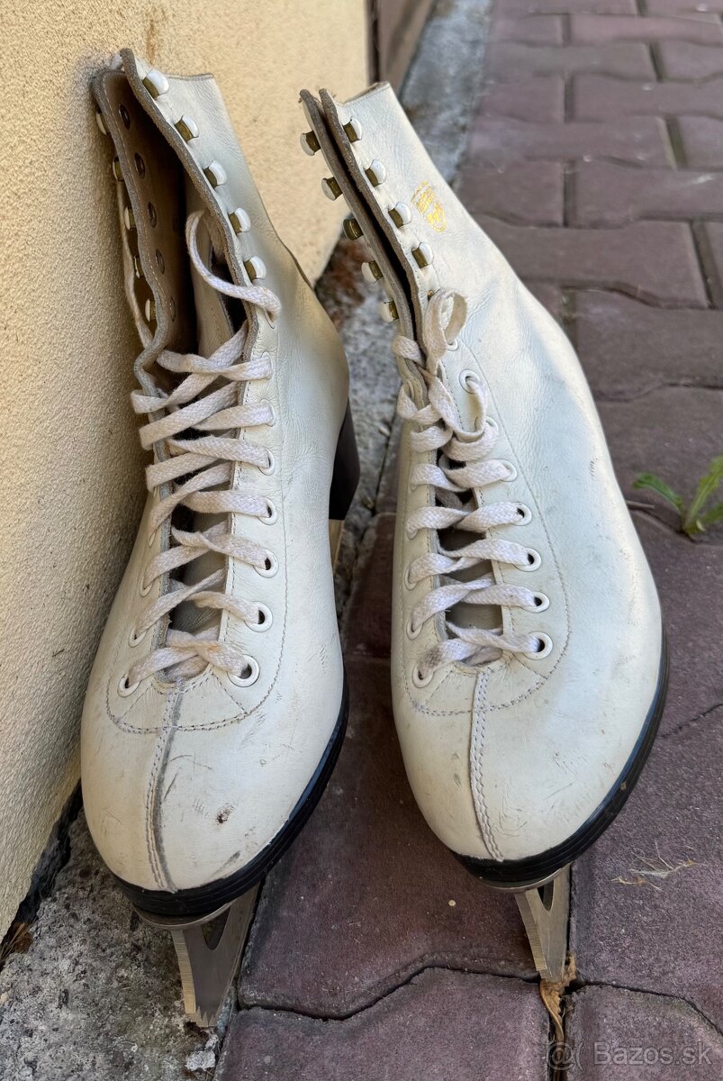 Dievčenské korcule - 3