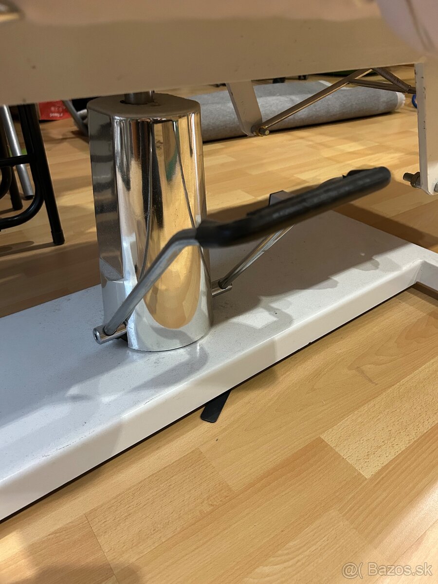 Kozmetické kreslo - 3