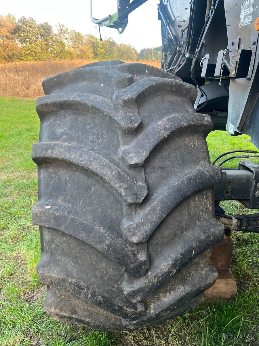 700/50-26,5 pneumatika - 3