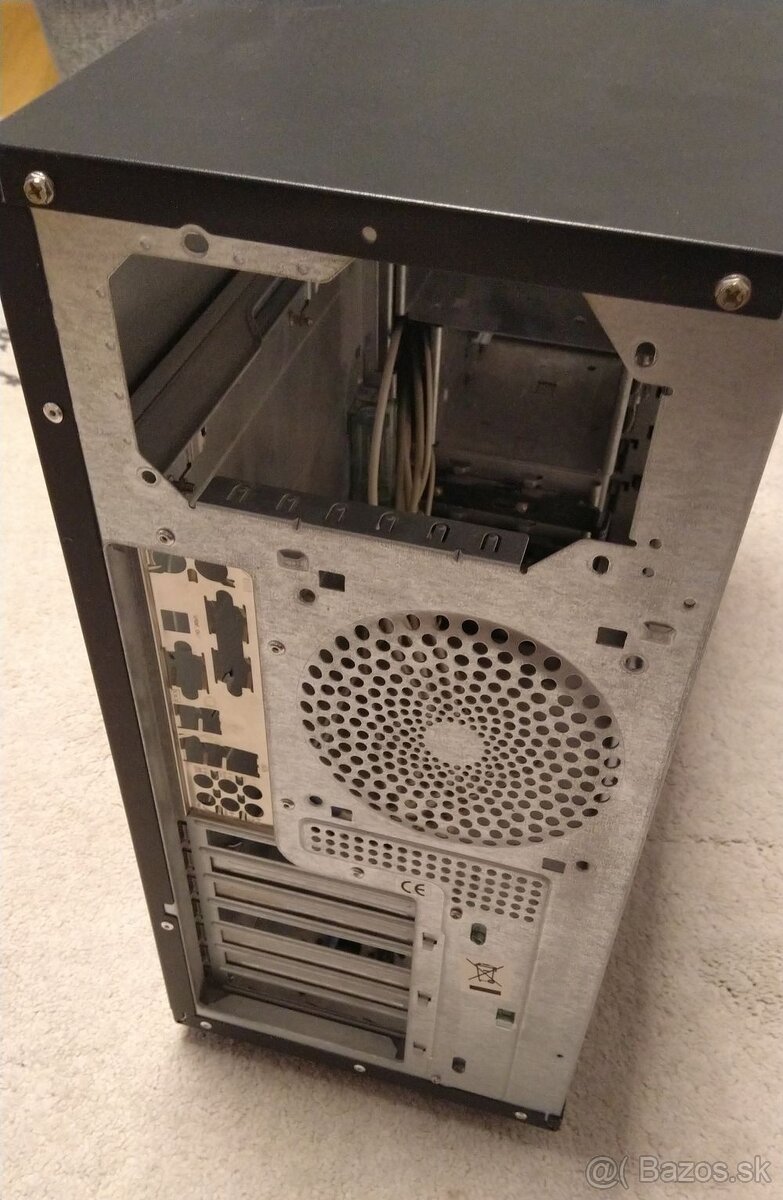 Počítačová skriňa čierna ATX Tower - 3