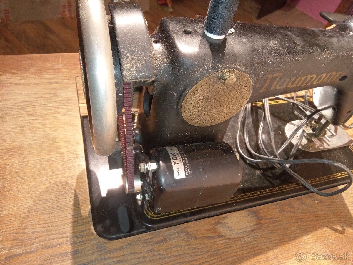 Šijací stroj Naumann - 3