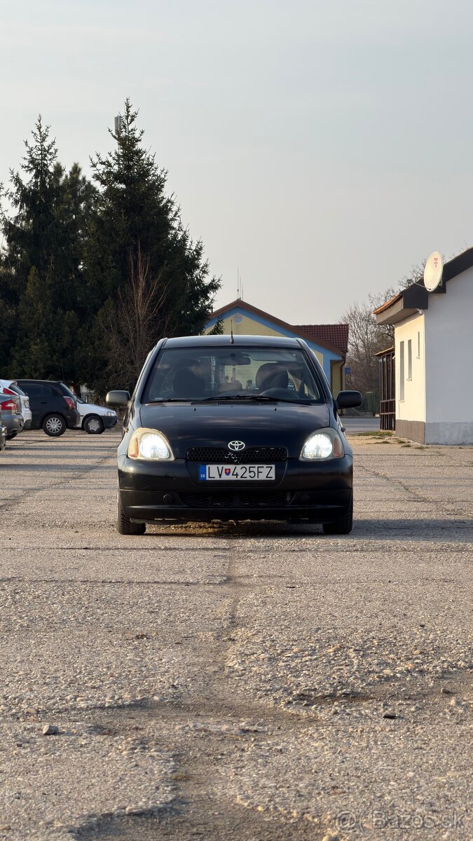 Toyota yaris 1.0 VVTi - 3