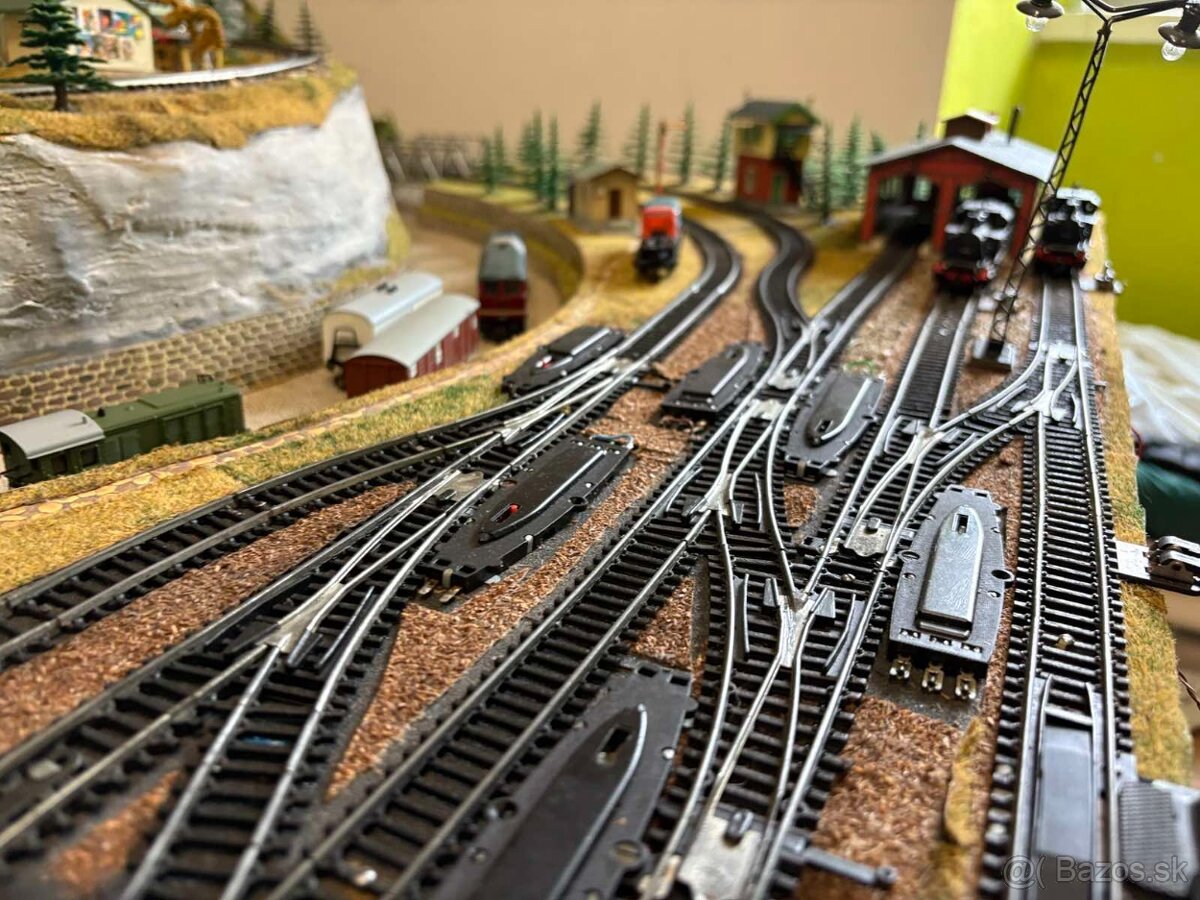 Vláčiky TT - budovy, stromy, príslušenstvo - 3