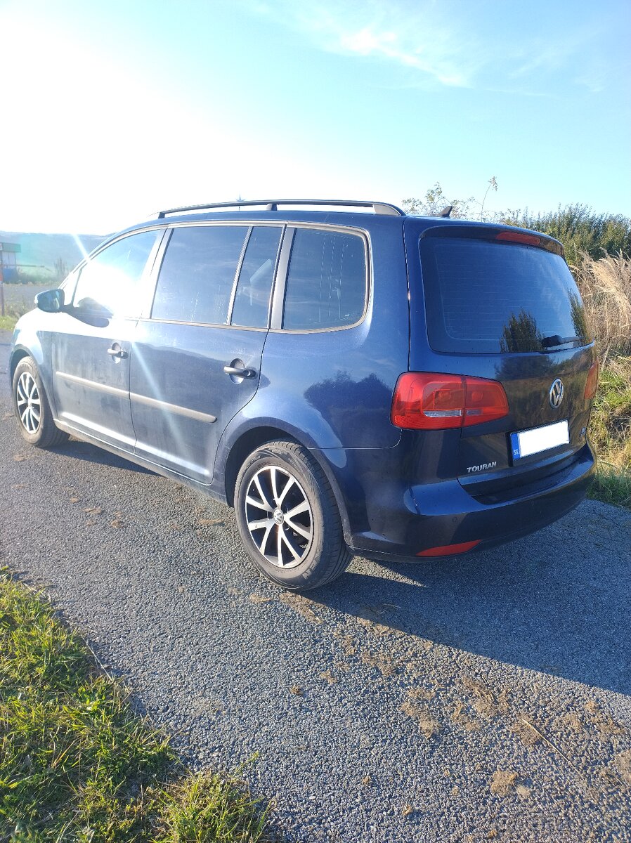 VW Touran 1,6TDi - 3