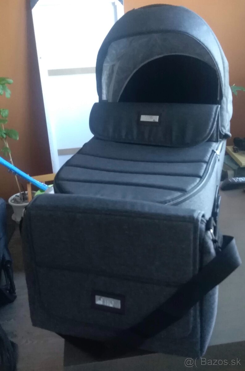 Predám kombinovaný kočík Roan Esso - 3