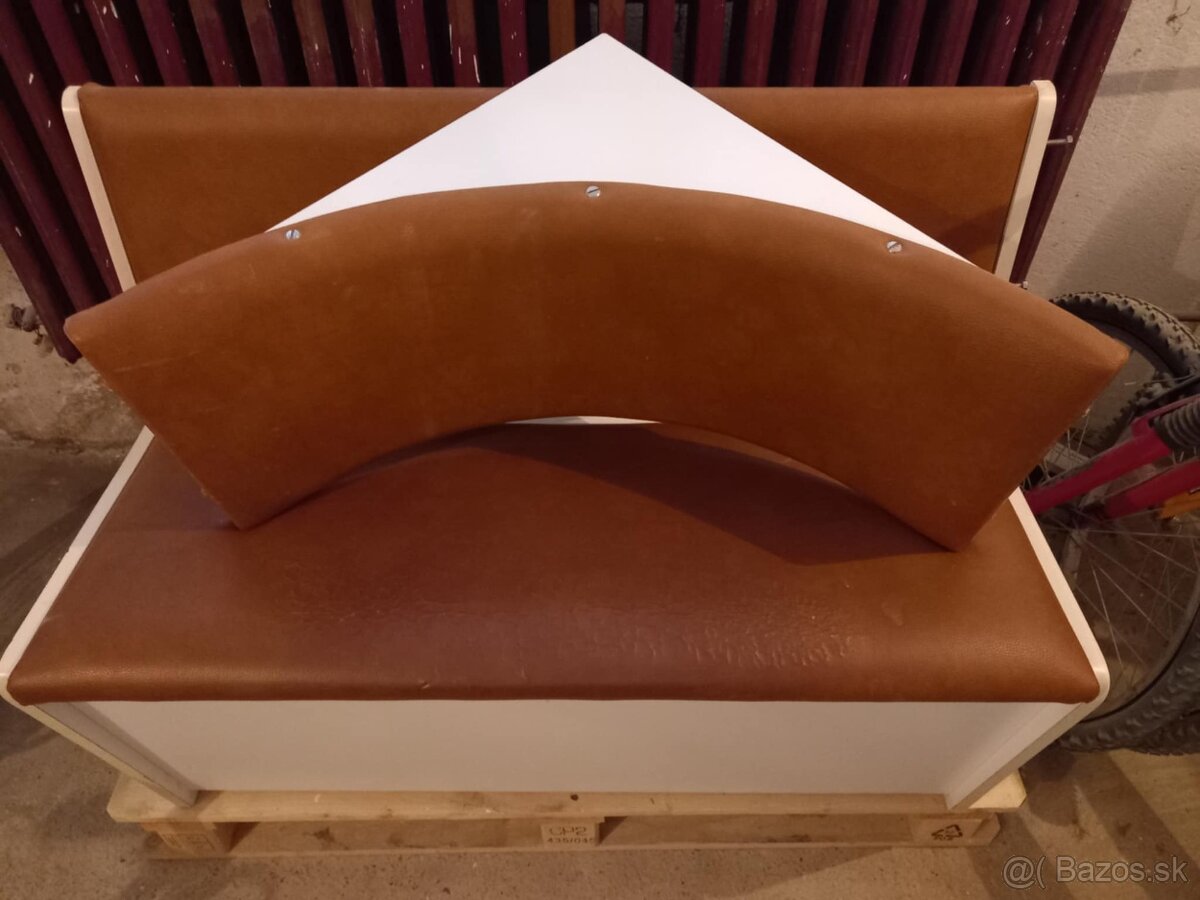 rohová sedačka do kuchyne - 3