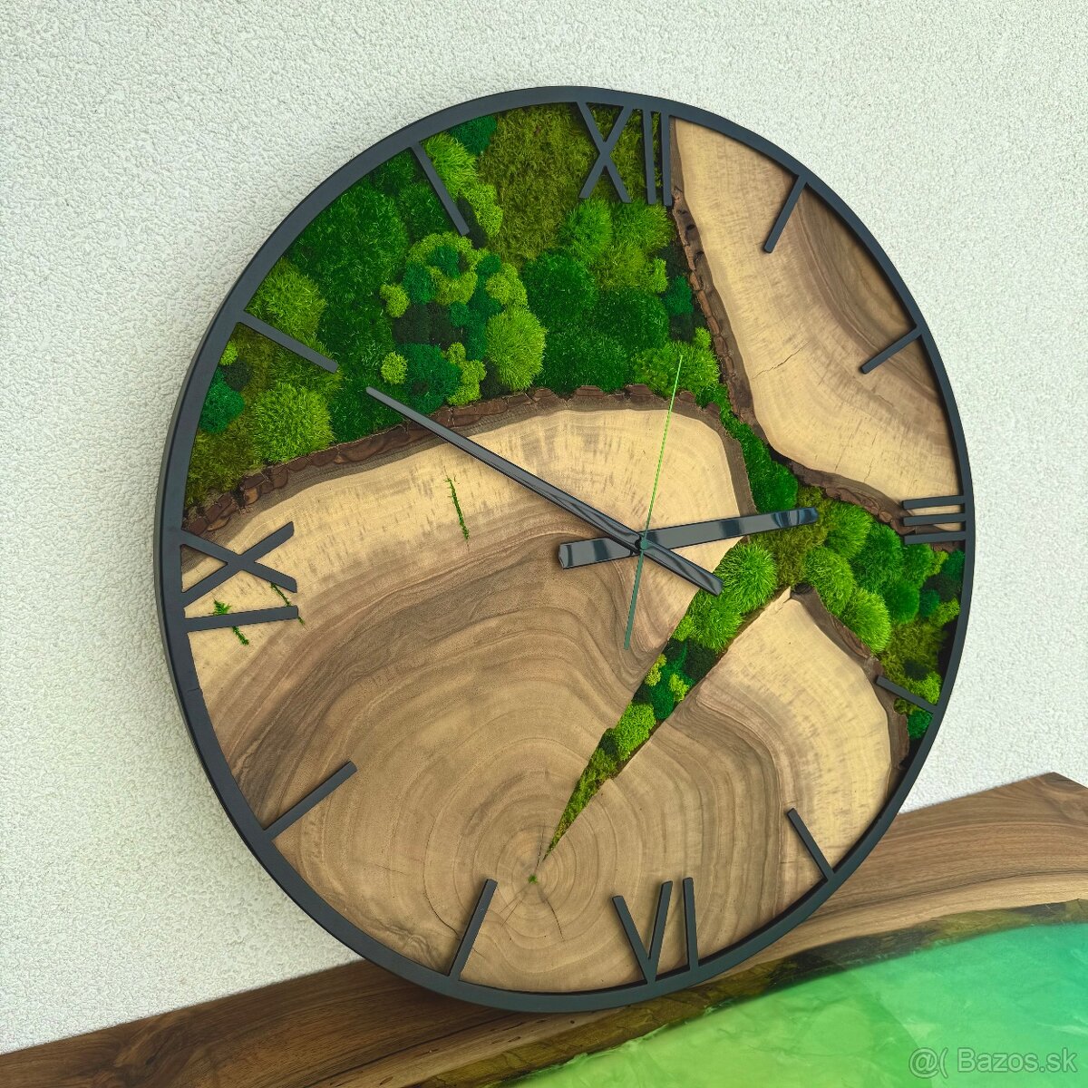 Machové hodiny 60cm orech , drevene hodiny s machom - 3