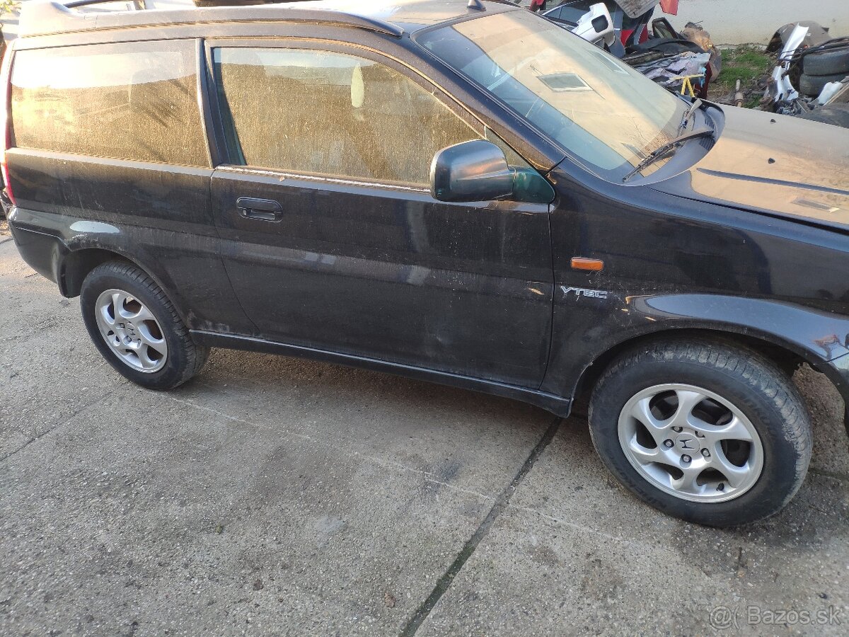 Rozpredam honda hrv 1999 1,6vtec - 3