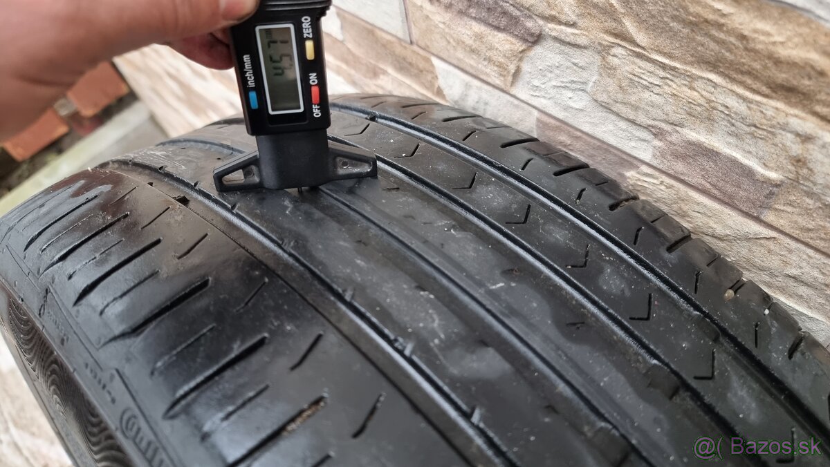 Predám 2xletné pneumatiky 215/55r17,Continental - 3