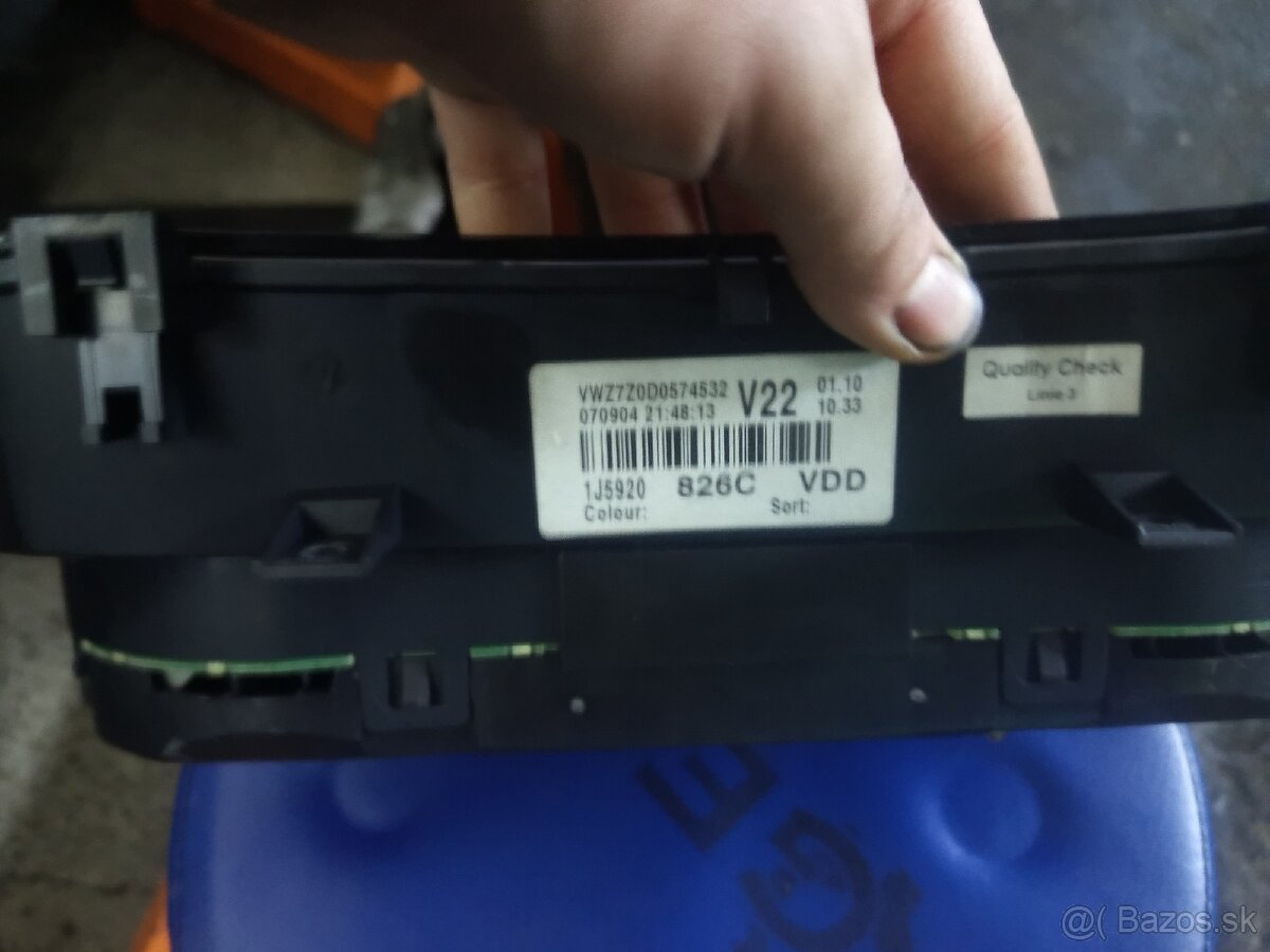 Budíky polodot Volkswagen - 3