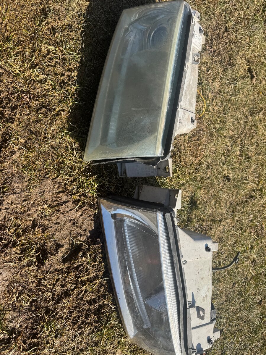 Predné svetla Škoda octavia 1 fl - 3