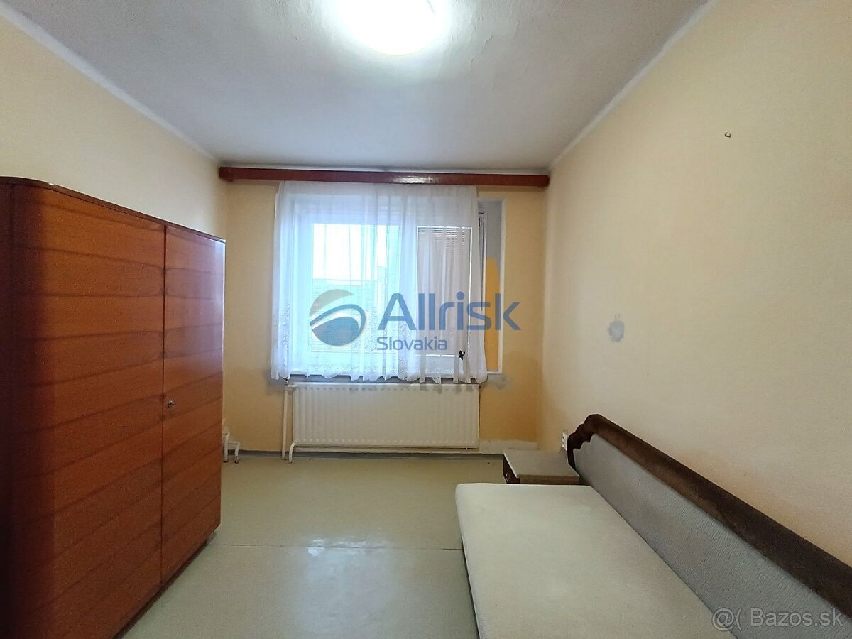 - Dočasná zľava na 5. izbový rodinný dom v Šúrovciach čaká n - 3