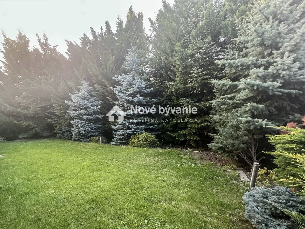 V LUKRATÍVNEJ LOKALITE-KOLIBA-NA PREDAJ VILA,min. - 7 izb - 3