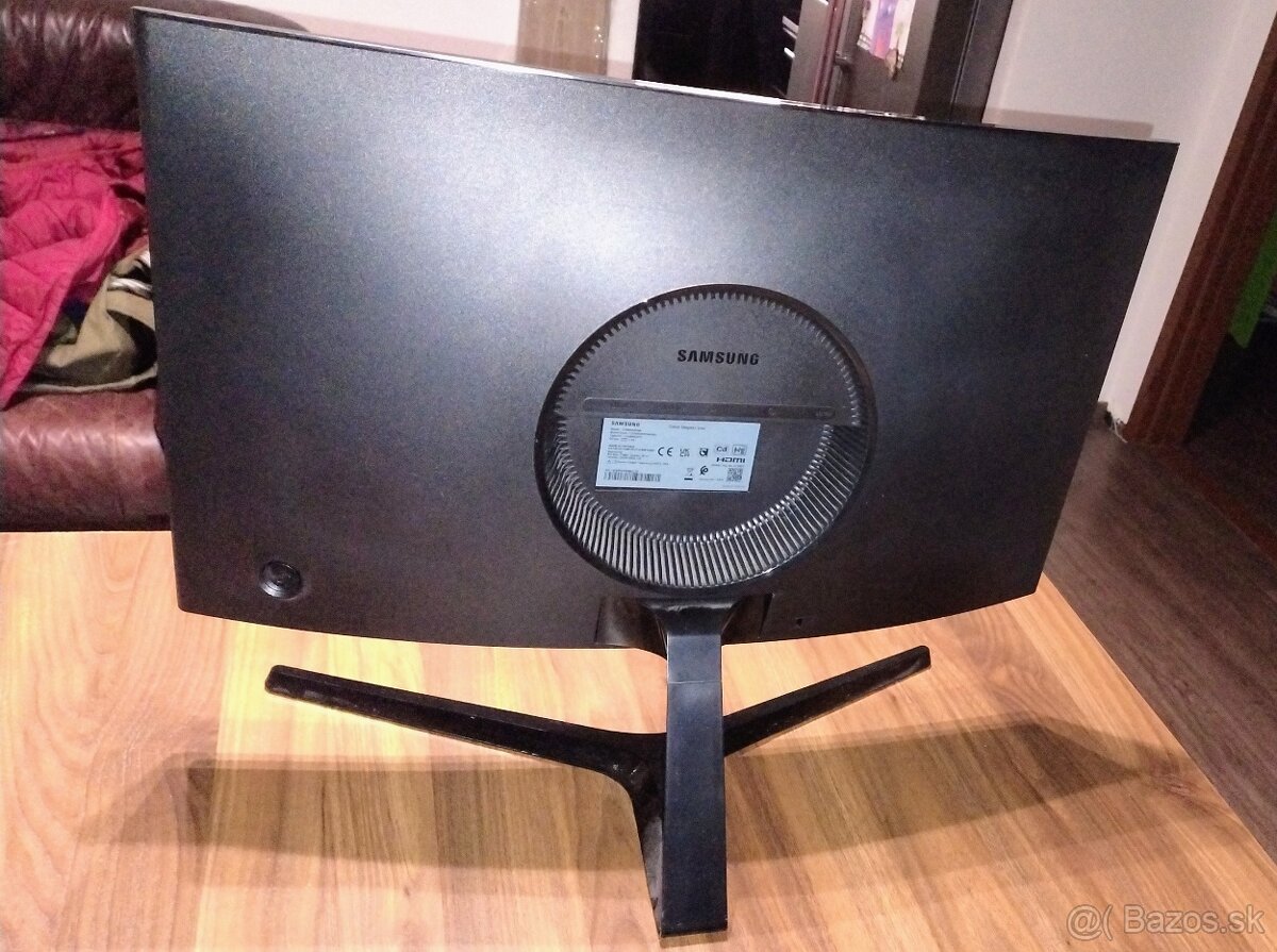 Herný monitor samsung - 3