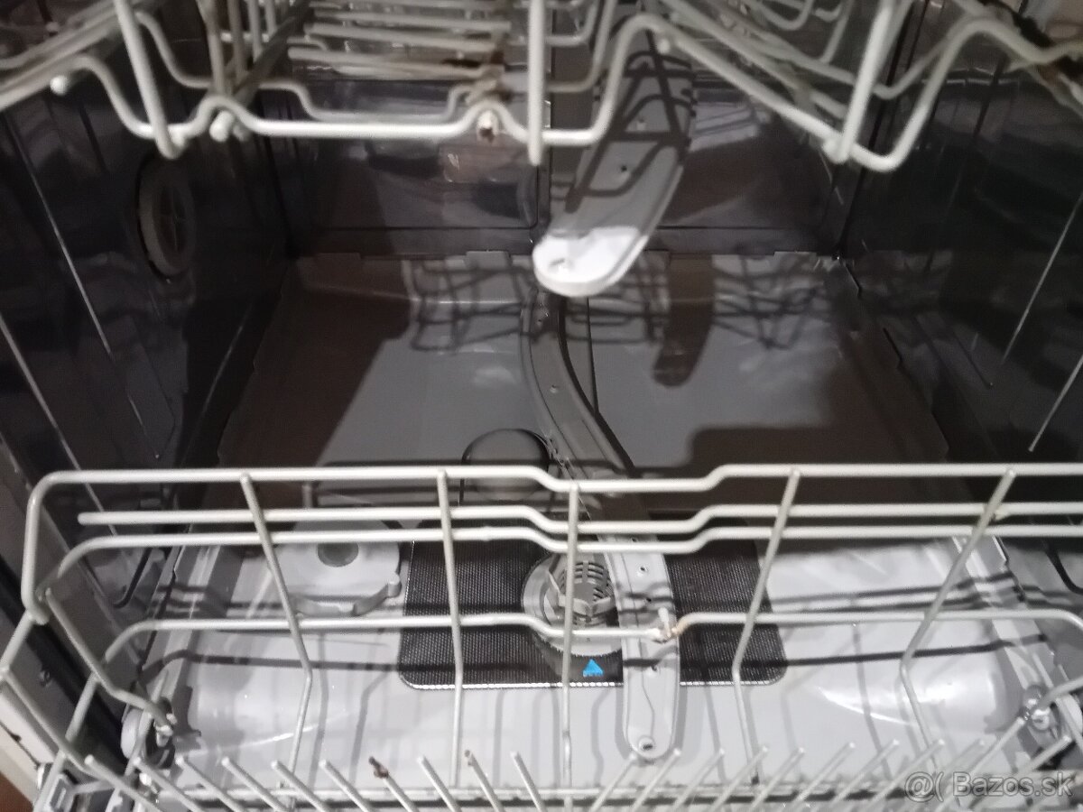 predám umývačku riadu značky Bosch - 3