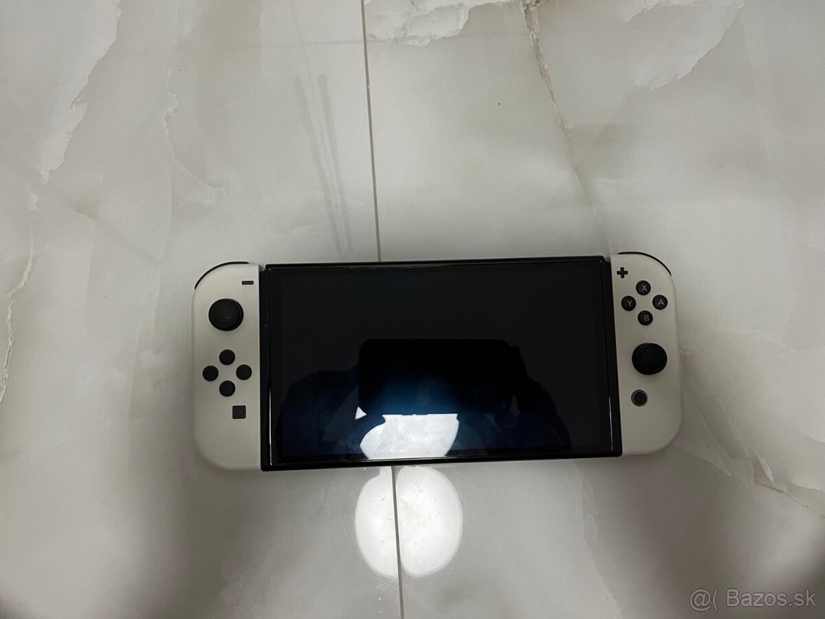 Nintendo switch OLED - biely - 3