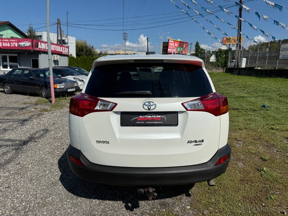 Toyota RAV4 2.2 l D-4D Premium - 3