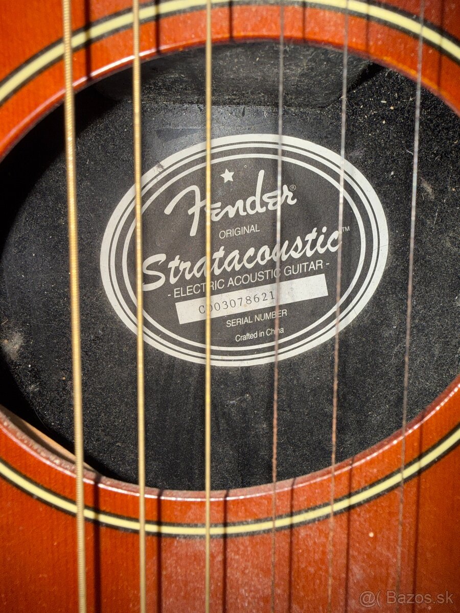 Fender Stratacoustic Elektro-Akustícka Gitata - 3