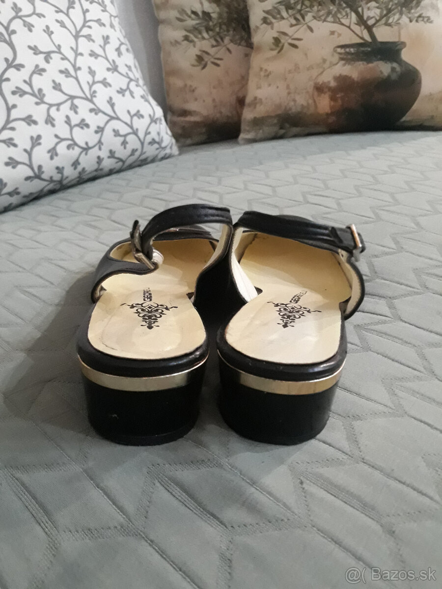 Predám dámske čierne lodičky č. 37 - 3