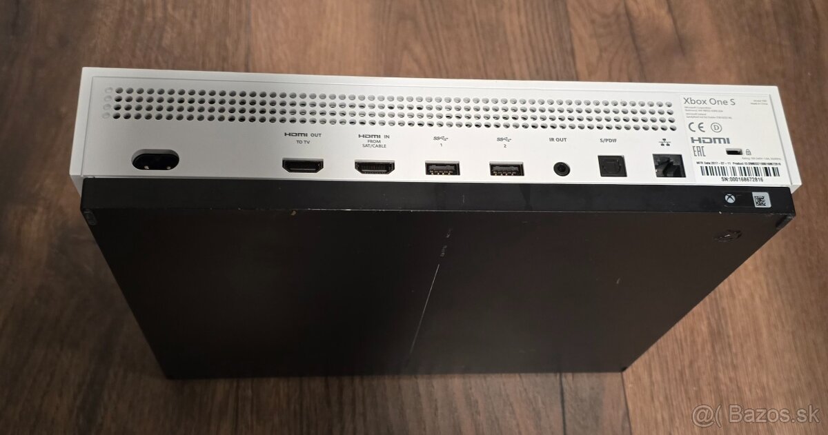 Xbox One S + ovládač + HDMI kábel - 3