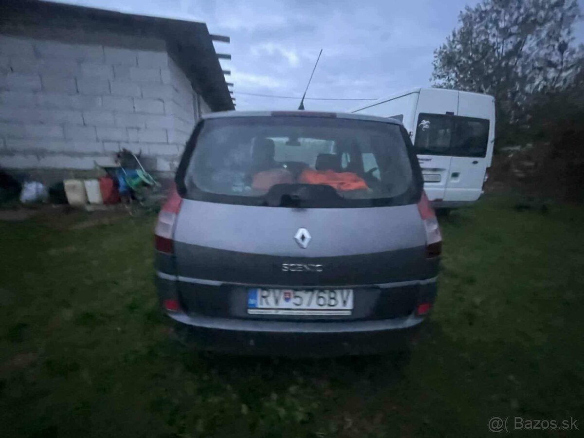 Renault Scenic 1.5 - 3