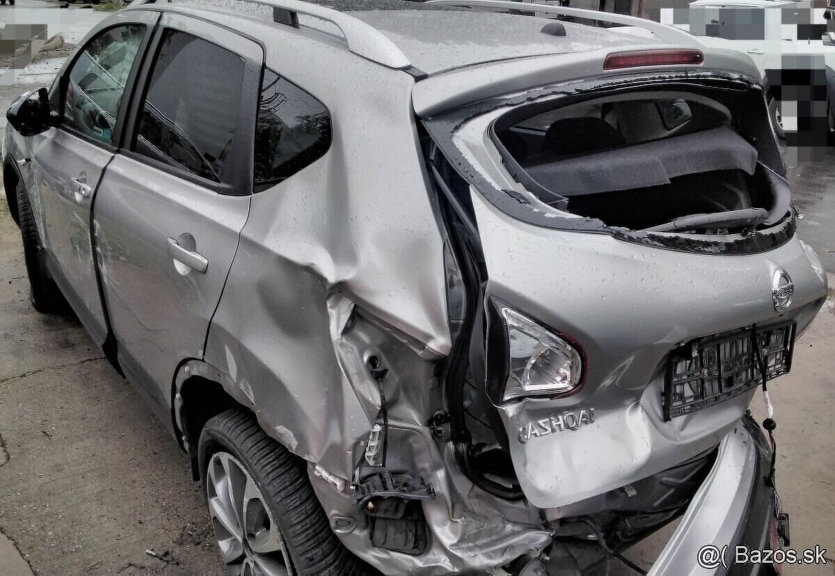 Nissan Qashqai 2.0 2013 predám predný NÁRAZNÍK, MOTOR MR20 - 3