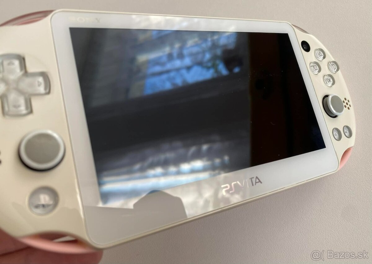 PS Vita 2000 Pink White ( Slim ) + 64gb - 3