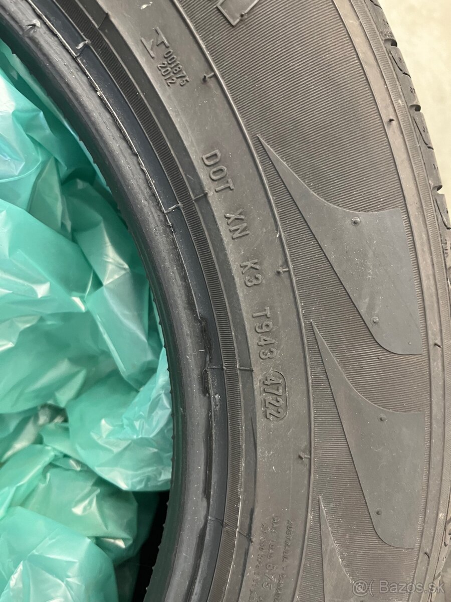 Pirelli 255/60 R18 - 3