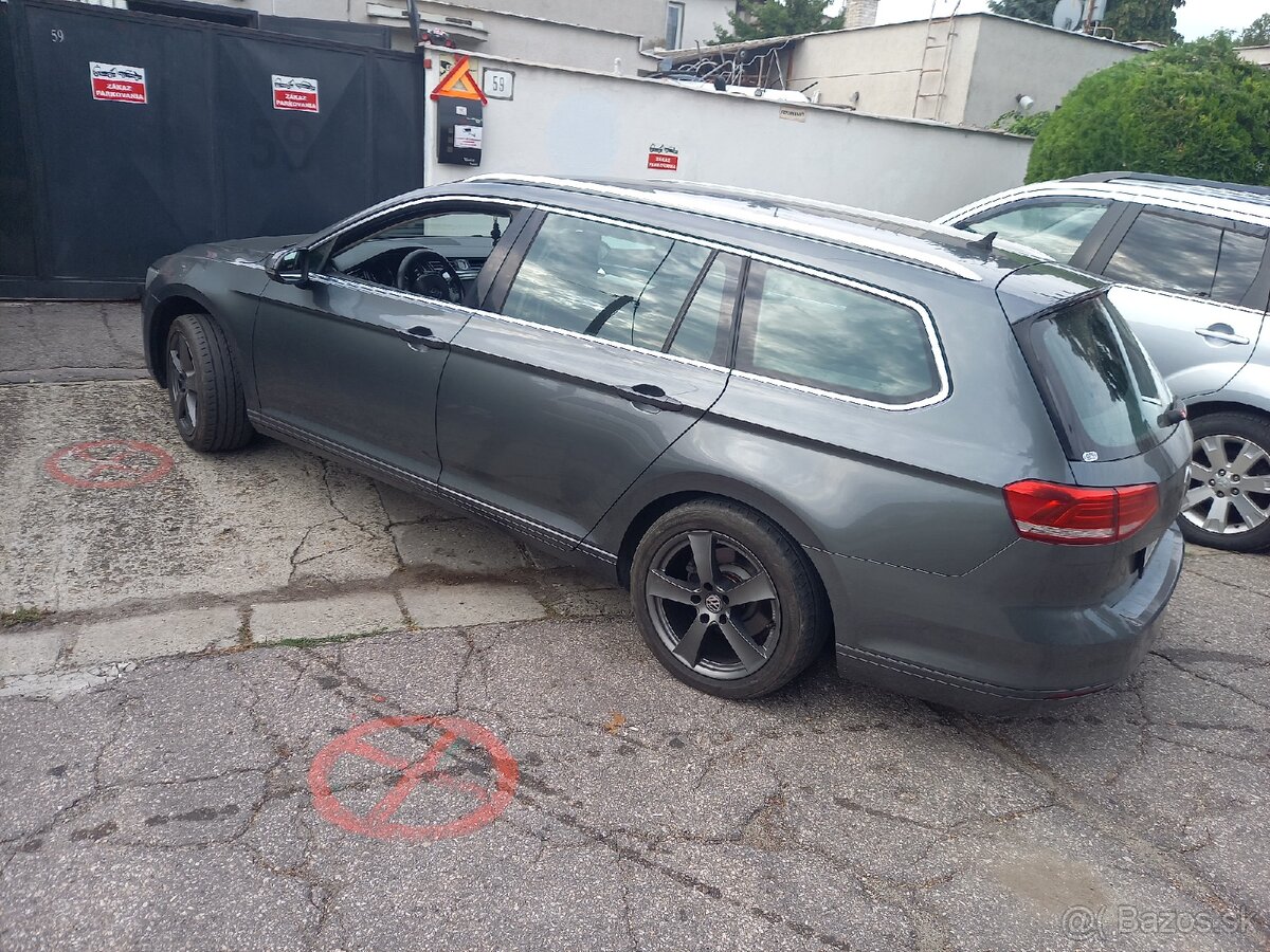 Pasat B8 VARIANT 2.0.110KW CRL. 6. MANUAL 2016 - 3