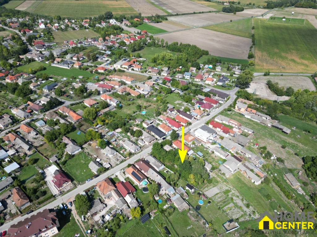 NA PREDAJ STARÝ RODINNÝ DOM NA POZEMKU S ROZLOHOU 852 m2, HO - 3