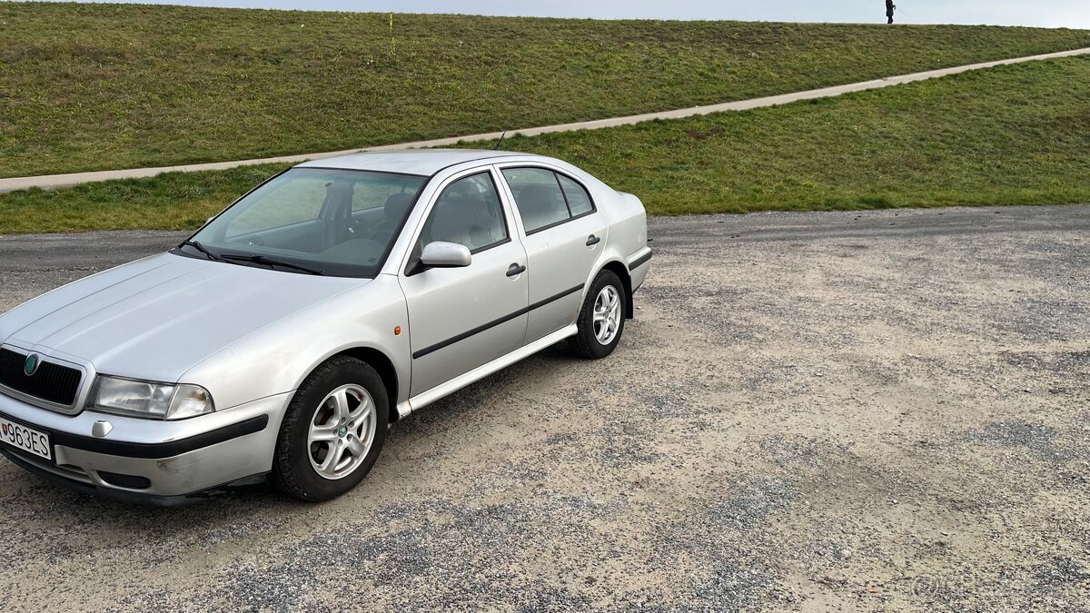 Škoda octavia 1.8 - 3
