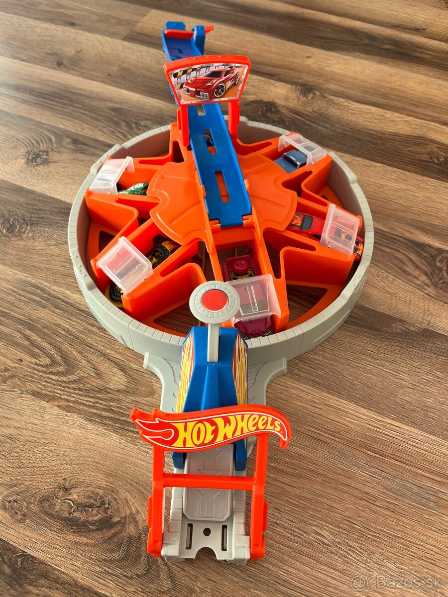 Hot Wheels garáž + autíčka zdarma🏎️ - 3