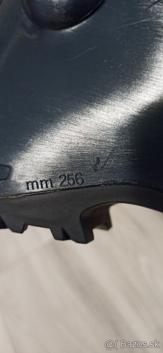 Fischer Travers vel.23,5 /37 - 3