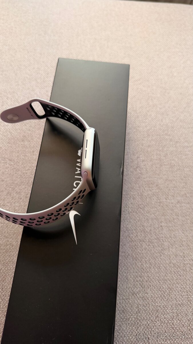 Apple Watch Nike Series 5 - 3