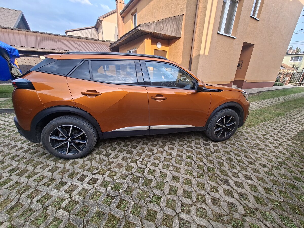 Predám Peugeot 2008 1.2 Allure, r.v 2020, - 3