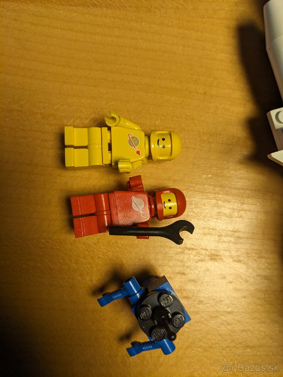 Lego 6783 Classic Space Sonar Transmitting Cruiser - 3