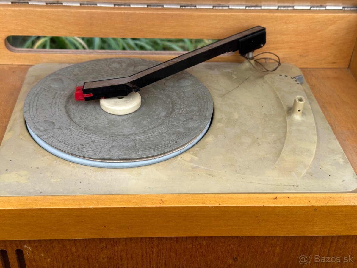 Rádio gramofón Tesla 1016A Sonáta - 3