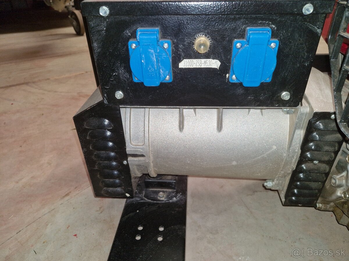 Predám elektrocentrálu HONDA ECT 7000 - 3