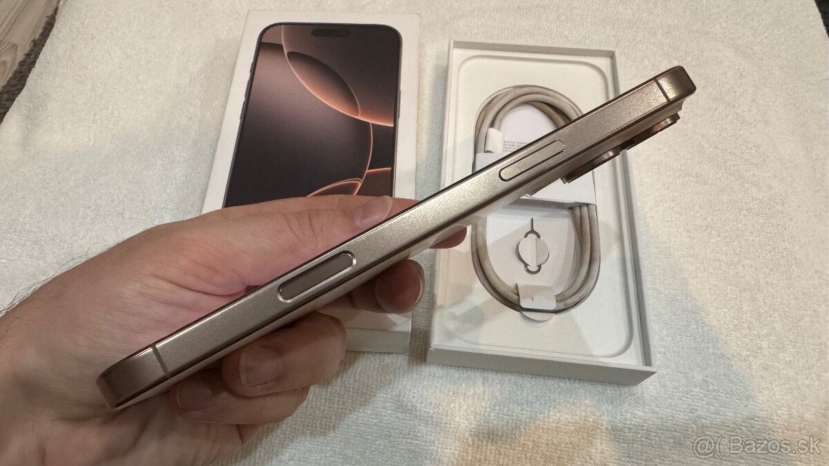 TOP iPhone 16 Pro Max GOLD - 3