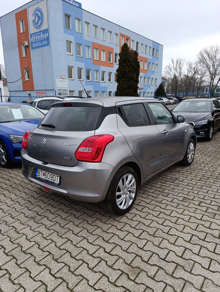 Suzuki Swift - 3