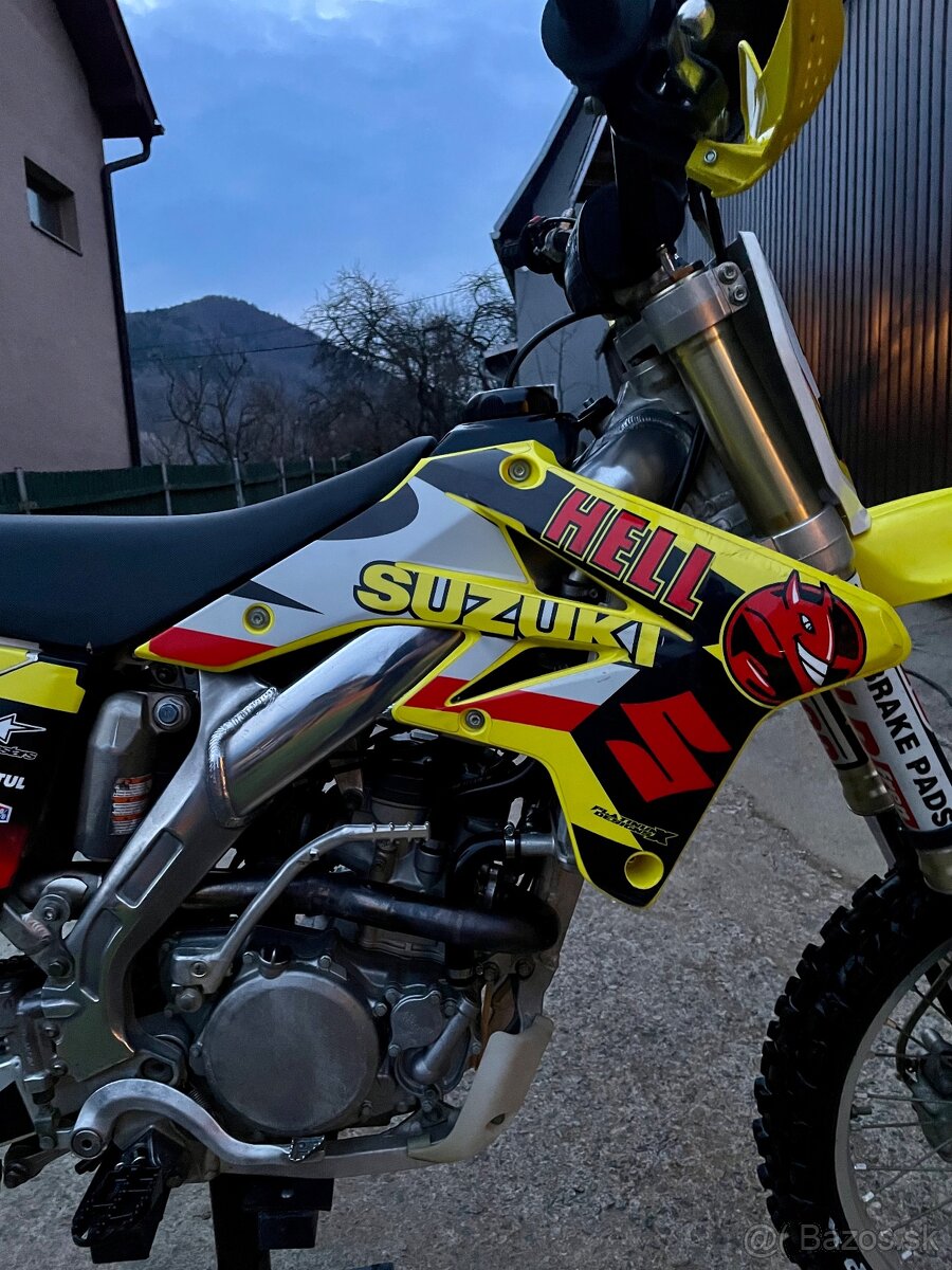 SUZUKI RMZ 250 - 3