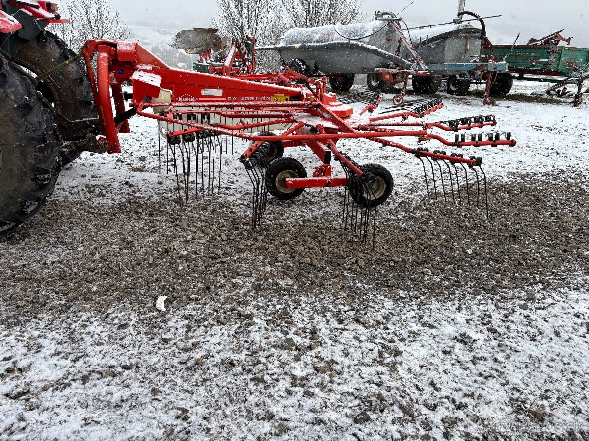 Kuhn hrable na seno - 3