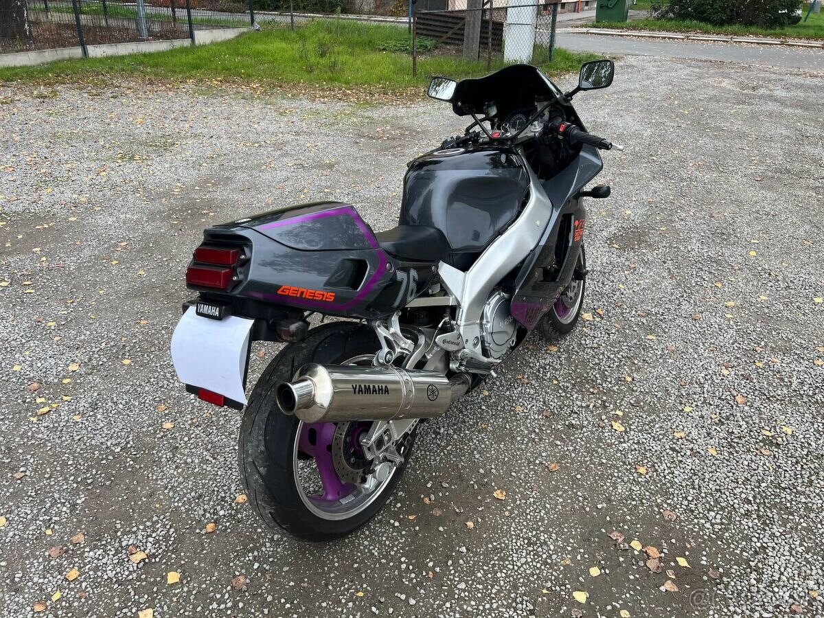 Yamaha YZF 750 Ninja - 3