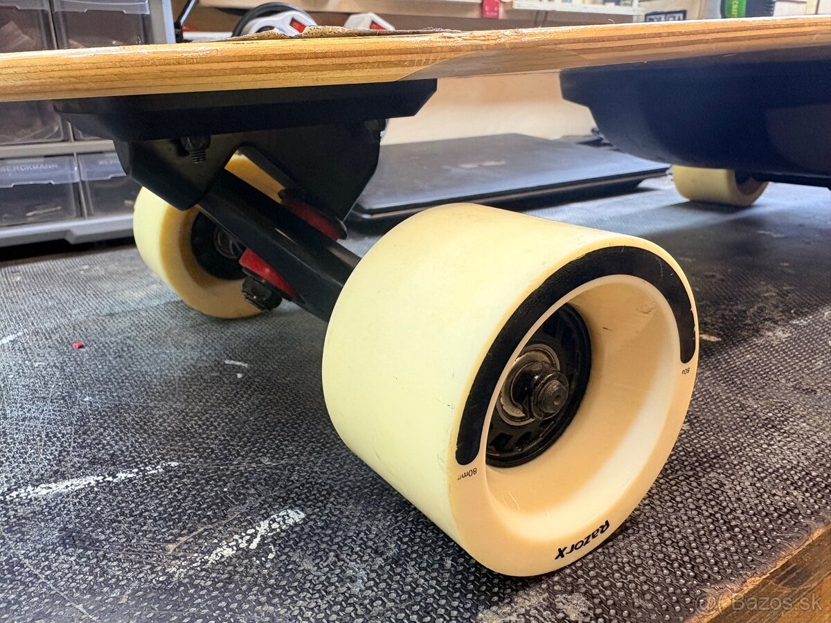 RazorX elektrický skateboard - 3
