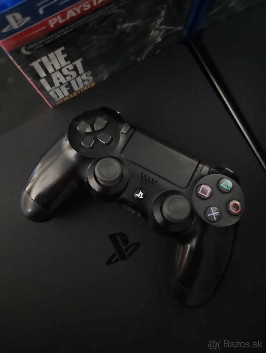 PS4 Slim 500GB + 1 ovládač + 7 hier - 3