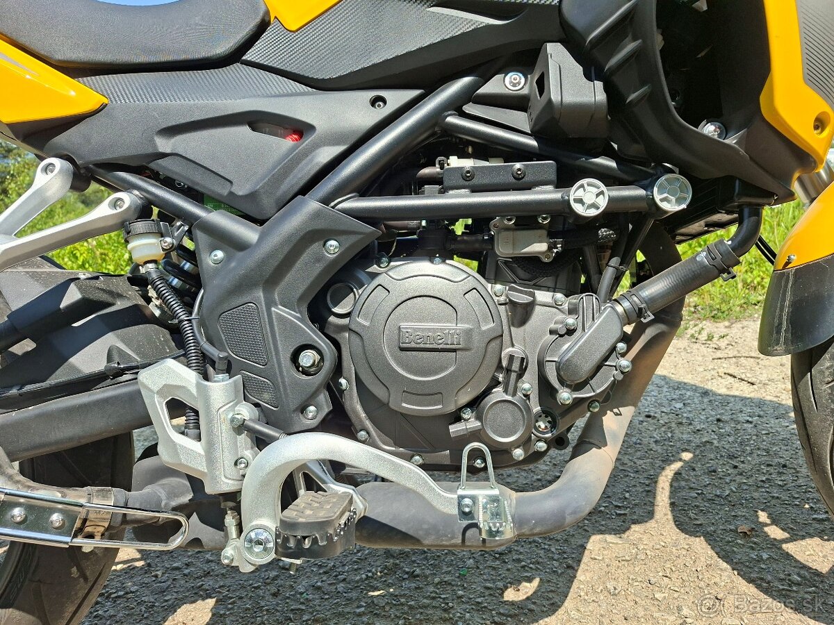 Benelli TRK 251